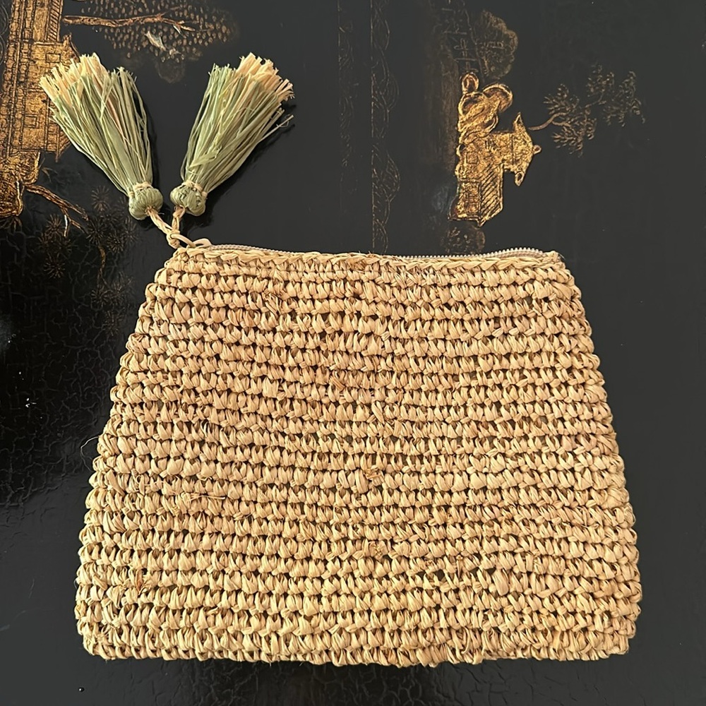Aerin Small Heart Raffia Zip-Pouch - Picture 2 of 3